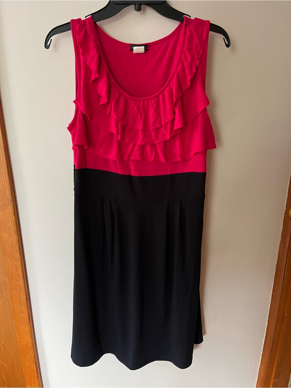 Sleeveless Ruffle Two-Tone Dress - Hot Pink and Black